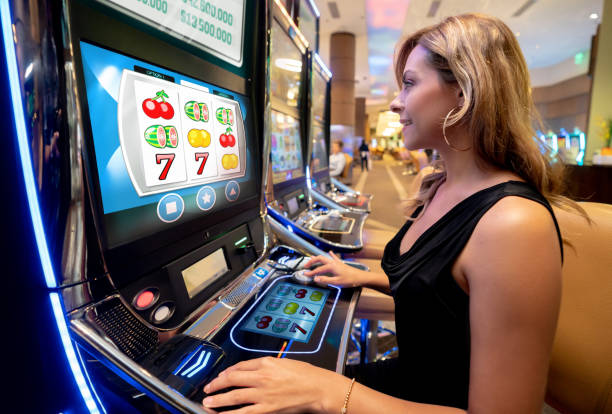 romanobet slot mobile app interface displaying live blackjack tables